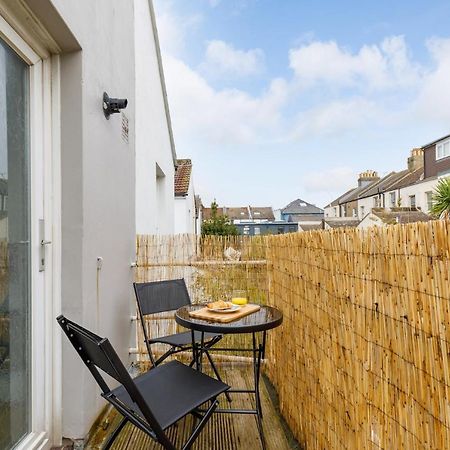 Charming 2 Bedroom Flat In Central Hove With Free Parking Экстерьер фото