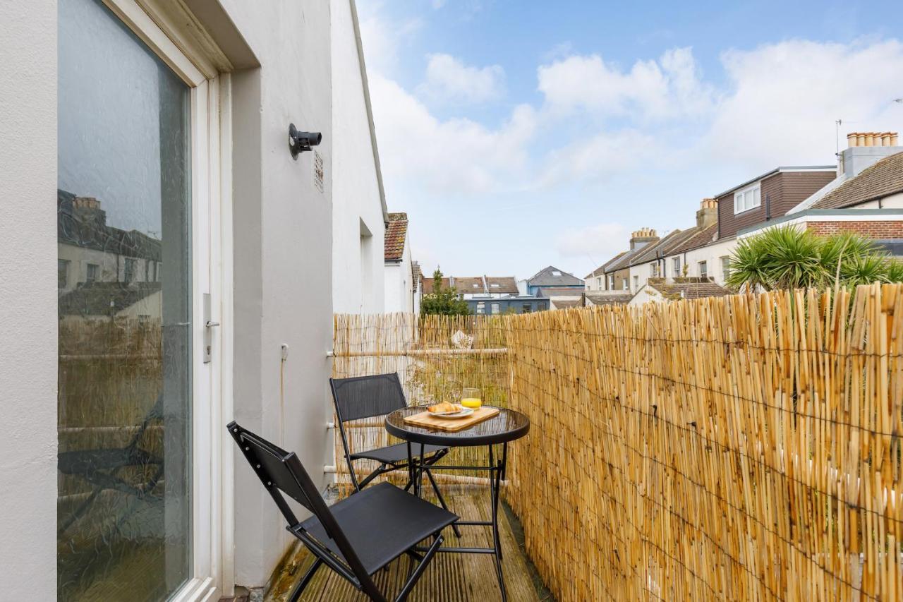 Charming 2 Bedroom Flat In Central Hove With Free Parking Экстерьер фото
